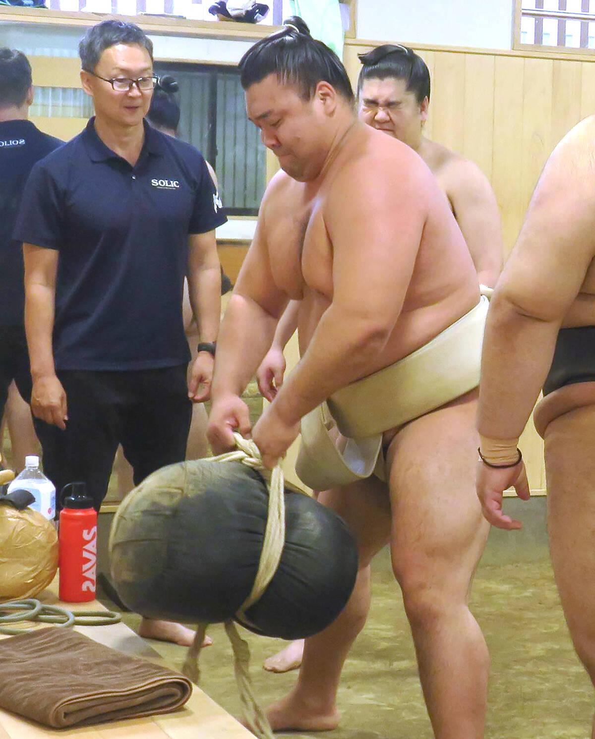 Ozeki Kirishima 'Bulking Up' for Nagoya Tournament Title Run: 'I
